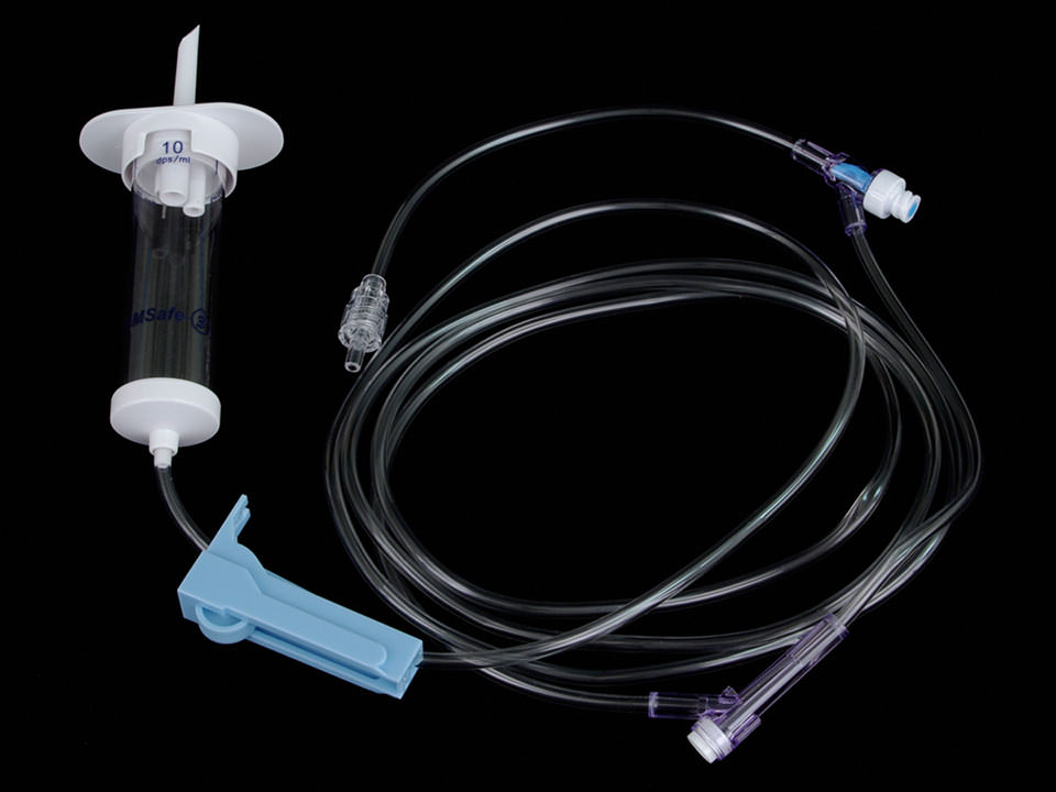 AMSINO AMSafe3 I.V. Set with 3Way Drip Chamber